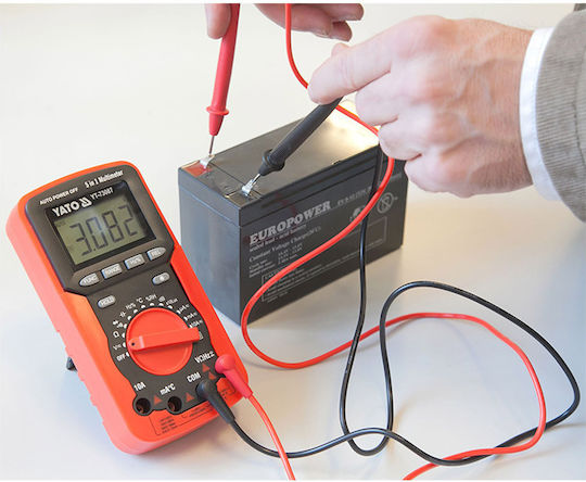 Yato Digitales Multimeter mit AC / DC / Widerstand / Kapazität / Temperaturmessung YT-73087