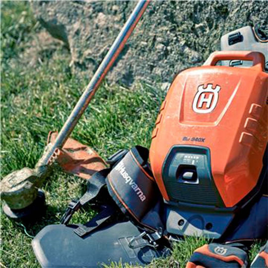 Husqvarna 520iHD70 Foarfecă de gard viu Baterie 36V cu Lungimea Lamei 70cm Solo