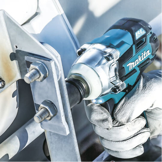 Makita Brushless Impact Wrench Battery 18V Solo with Socket 1/2"