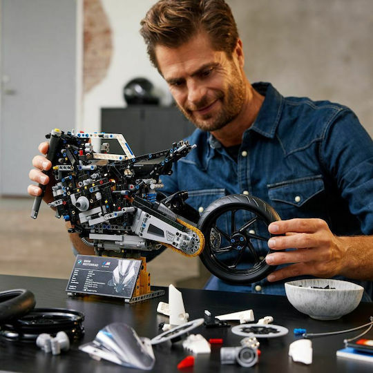 LEGO Lego Technik BMW M 1000 RR Für 18+ Jahre 1920 Stück