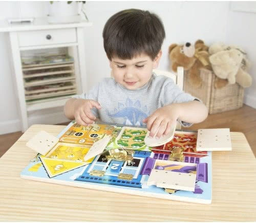 Melissa & Doug Latches Board Εκπαιδευτικό Παιχνίδι Γνώσεων από Ξύλο για 3+ Ετών