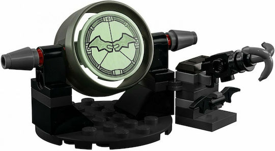 DC Super Heroes Batman & Selina Kyle Motorcycle Pursuit pentru 6+ ani Ani