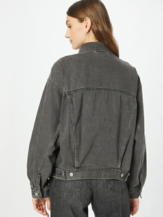 Levi's