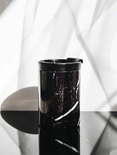 24Bottles Travel Tumbler Lunchbox Isolierte Lunchbox Inox Schwarz 350ml 1Stück
