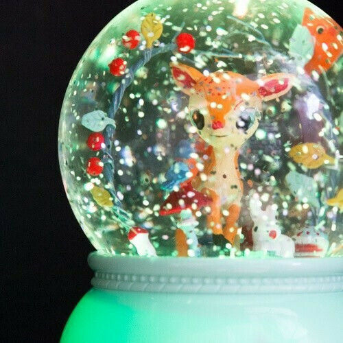Djeco Kinder Dekorative Lampe Nacht Schneekugel Rehkitz Grün