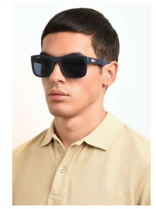 Tommy Hilfiger Men's Sunglasses with Black Plastic Frame and Black Polarized Lens TH1556/S 003/M9