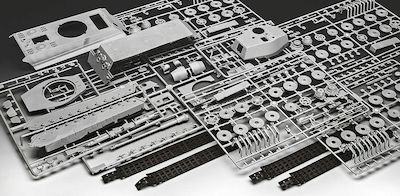 Revell Tiger II Ausf. B (Henschel Turret) Modeling Figure Tank 331 Pieces in Scale 1:35 29.3cm.