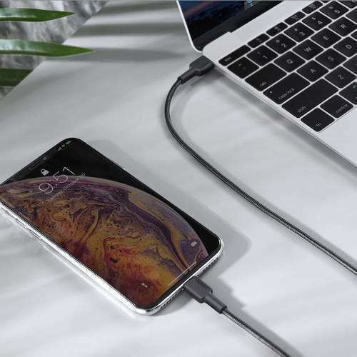 Aukey CB-CL03 Плетена USB-C към Lightning кабел Черен 2м (ITAN1004513)