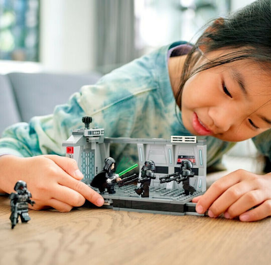 LEGO Star Wars Dark Trooper Attack Pentru 8+ Ani