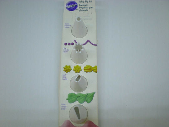 Wilton Silicone Nozzle for Pastry Bags 4 Pieces 020.02.001