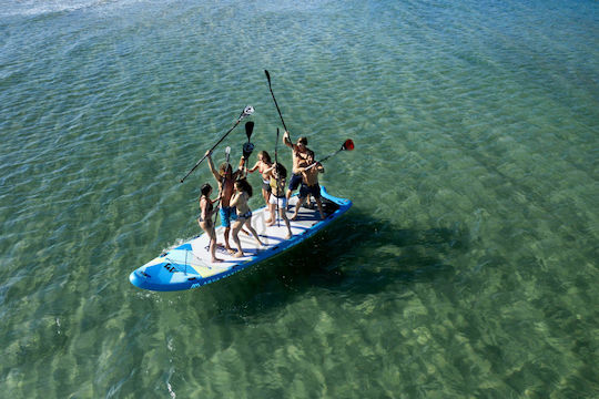 Aqua Marina Mega 18’1″ Aufblasbar SUP Board mit Länge 5.5m Hellblau