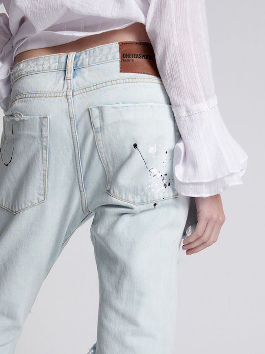 Damenjeans mit Rissen