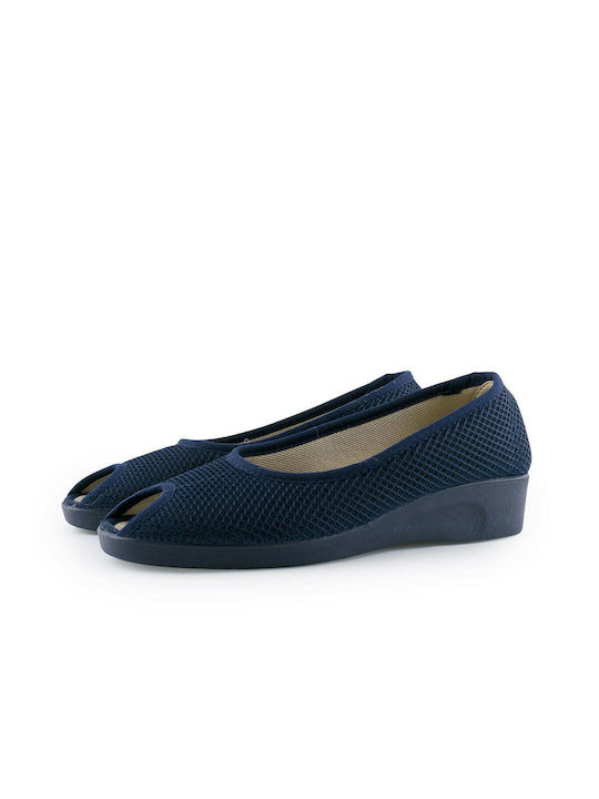 Medies 302 Closed-Back Women's Slippers In Blue Colour