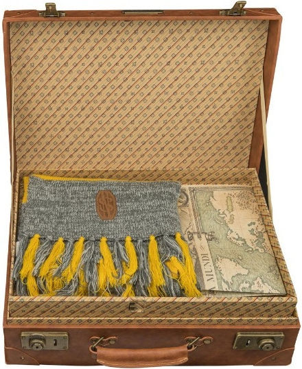 Cinereplicas Harry Potter: Newt Scamander Suitcase Fantastic Beasts Ρέπλικα μήκους 15εκ. σε Κλίμακα 1:1