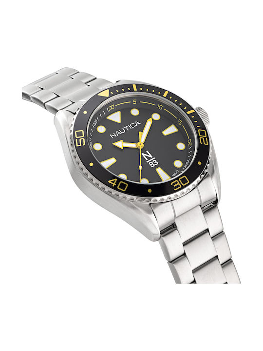 Nautica Herrenuhr 44mm Batterie mit Silber Metallarmband