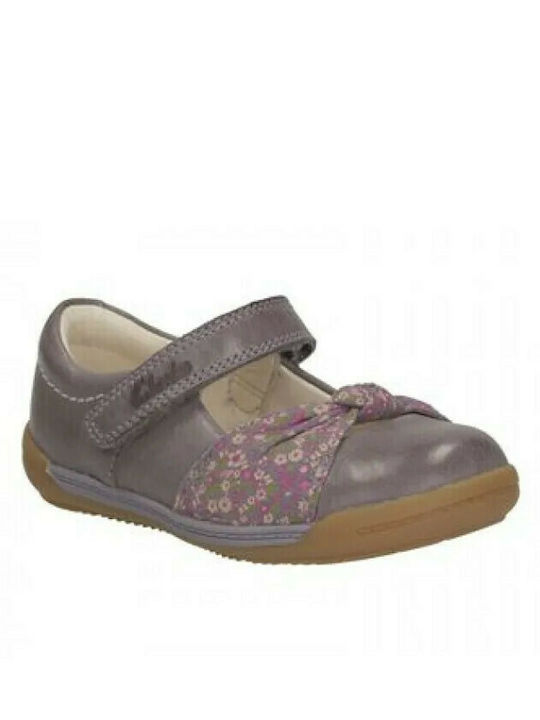 Clarks Kids Anatomic Suede Ballerinas with Hoop & Loop Closure Gray