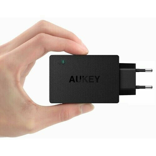 Aukey Φορτιστής Χωρίς Καλώδιο με 3 Θύρες USB-A 42W Quick Charge 3.0 Μαύρος (PA-T14)