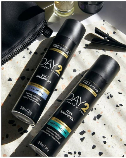 TRESemme Day 2 Volumising Ξηρό Σαμπουάν Όγκου για Όλους τους Τύπους Μαλλιών 250ml
