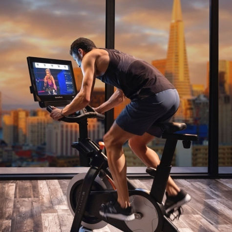 NordicTrack Commercial S22i Studio Bicicletă de exerciții în picioare Magnetic cu roți