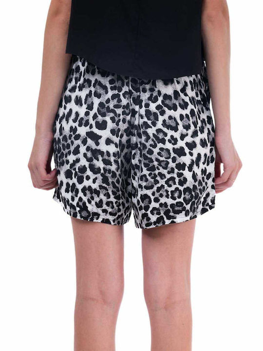 Vero Moda Women's Shorts Snow White