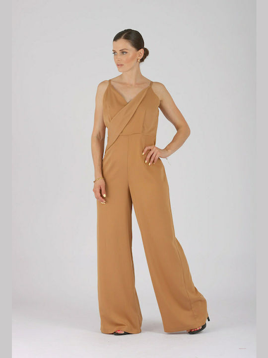 Jumpsuit with pleated design