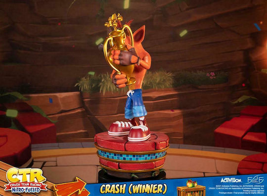 First 4 Figures Crash Bandicoot Crash Победител Racing Nitro Fueled Фигура 46см