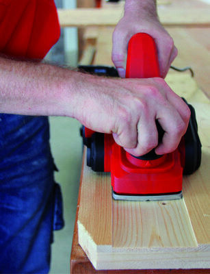 Einhell TC-PL 750 Ренде 750W със Система за Изсмукване