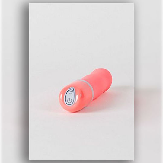 bswish Bdesired Deluxe Classic Vibrator 15cm Coral