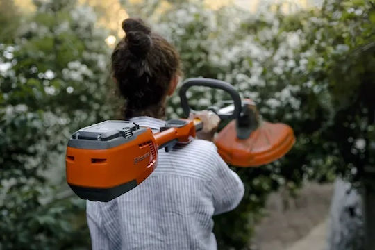 Husqvarna 215iL Kit Tăietor de iarbă De umăr / de mână Pe baterii