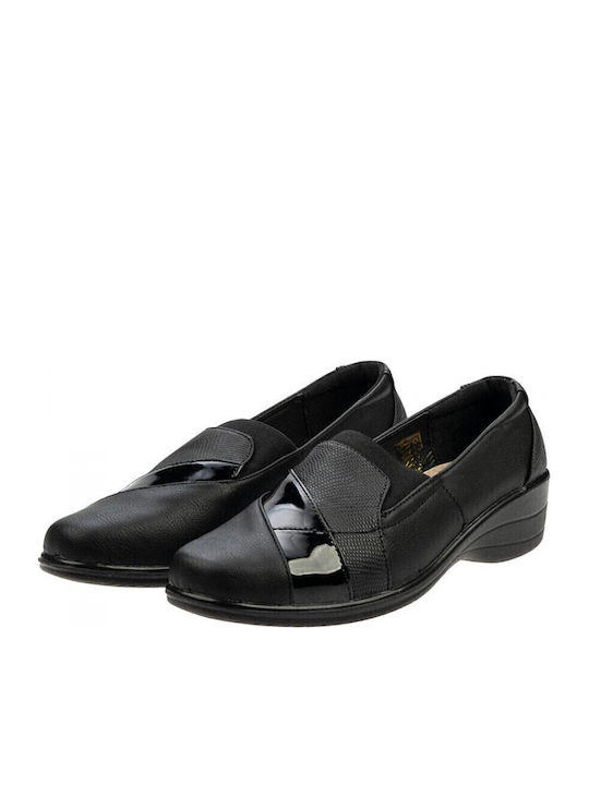 B-Soft Women's Moccasins in Black Color