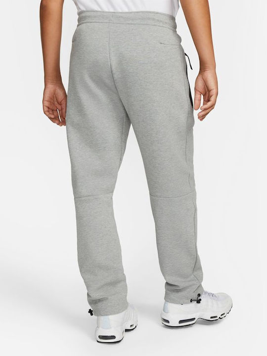 Nike Sportswear Tech Men's Sweatpants with Rubber Gray