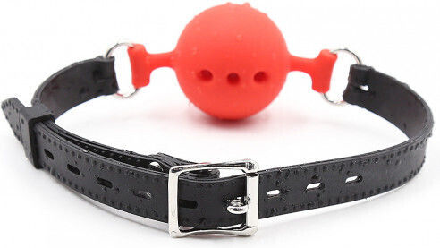 Naughty Toys Φίμωτρο Large Μπαλάκι Φίμωτρο με Οπές Κόκκινο