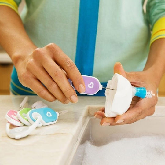 Munchkin Cleaning Brush for Baby Bottles Purple Pink Light Green Light Blue 51770 4pcs
