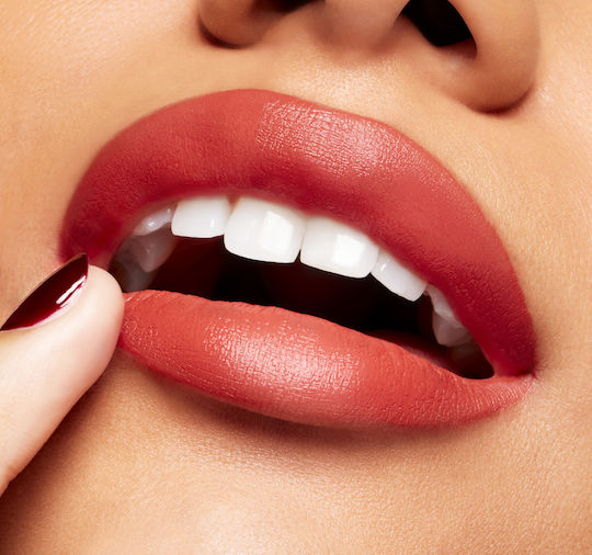 M.A.C Powder Kiss Samt Blur Slim Stick Lippenstift Velvet Gewidmet An Chili 2gr