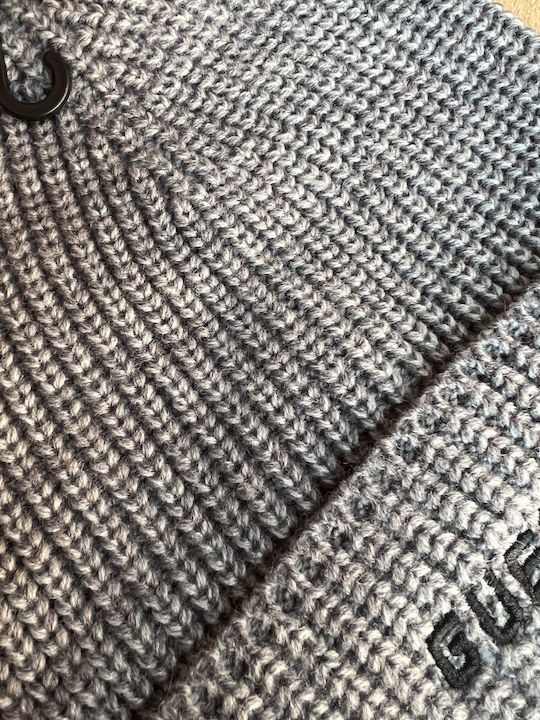 Beanie Beanie Knitted in Gray color