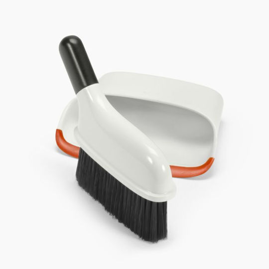 OXO Plastic Grips Dustpan & Brush Set 18.66x13.71cm 2pcs