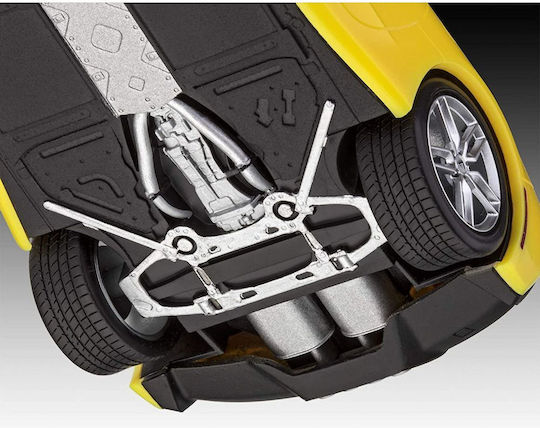 Revell Chevrolet 2014 Corvette Stingray Modeling Figure Car 38 Pieces in Scale 1:25 17.9x8.6x4.9cm.