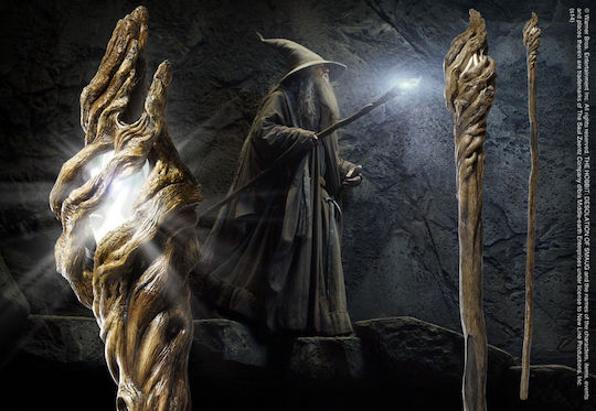 The Noble Collection Hobbit: Gandalf Gandalf's Illuminating Staff Ρέπλικα μήκους 185εκ. σε Κλίμακα 1:1