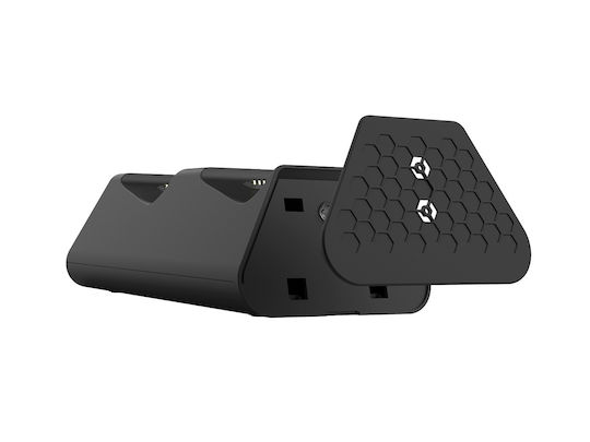 Gioteck Duo Charging Stand Зарядна станция за 2 контролера XBOX Един / Xbox Series X/S - Xbox Серия X/S с LED осветление Черно / бяло
