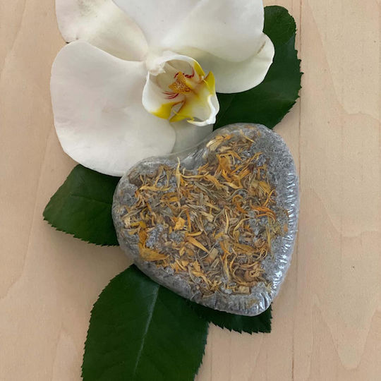 Treat Me Well Creamer LoVe Heart Rose Бомби за баня с Аромат Роза 65гр