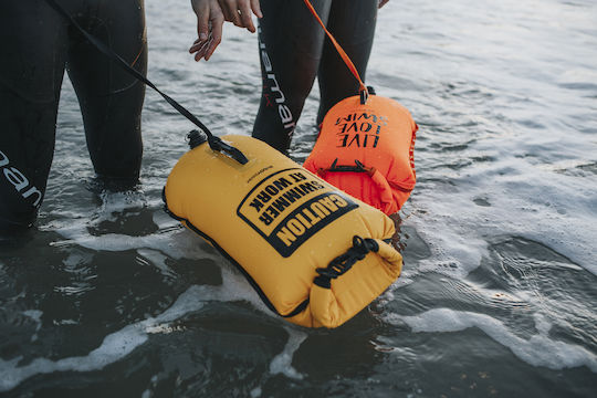 Buddyswim Σημαδούρα Τορπίλη Κολύμβησης Ασφαλείας 28lt Κίτρινη