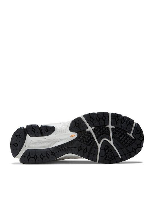2002R Chunky Sneakers White