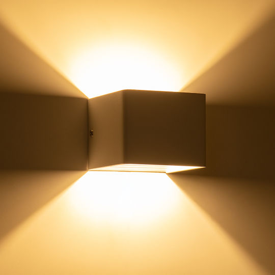 GloboStar Circoa Επιτοίχια Εξωτερική Πλαφονιέρα LED IP44 10W με Θερμό Λευκό Φως Διπλής Δέσμης 10x8x10εκ.