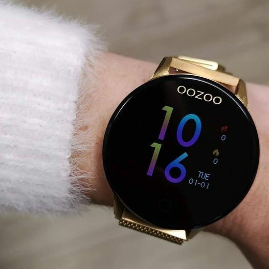 Oozoo Q00121 Stainless Steel 43mm Smartwatch με Παλμογράφο (Χρυσό)