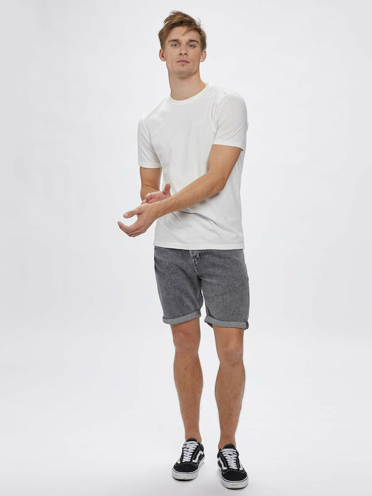 T-shirt White