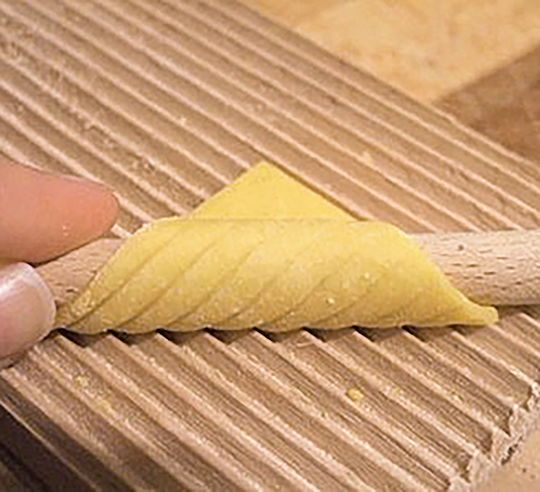 Kuchenprofi Wooden Kitchen Rolling Pin Set with Baking Mold 18cm 2 Pieces