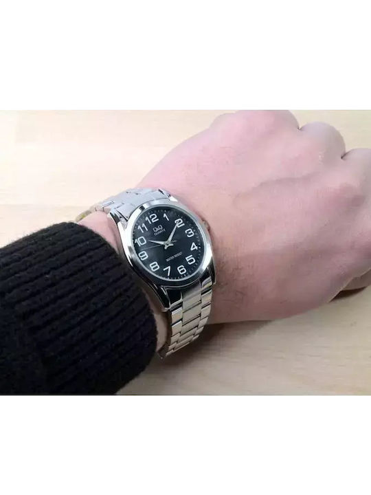 Q&Q Men's Watch 40mm Battery with Silver Metal Bracelet