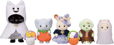 Epoch Toys Jucărie Miniatură Trick or Treat Parade Familii Sylvanian pentru 3+ Ani