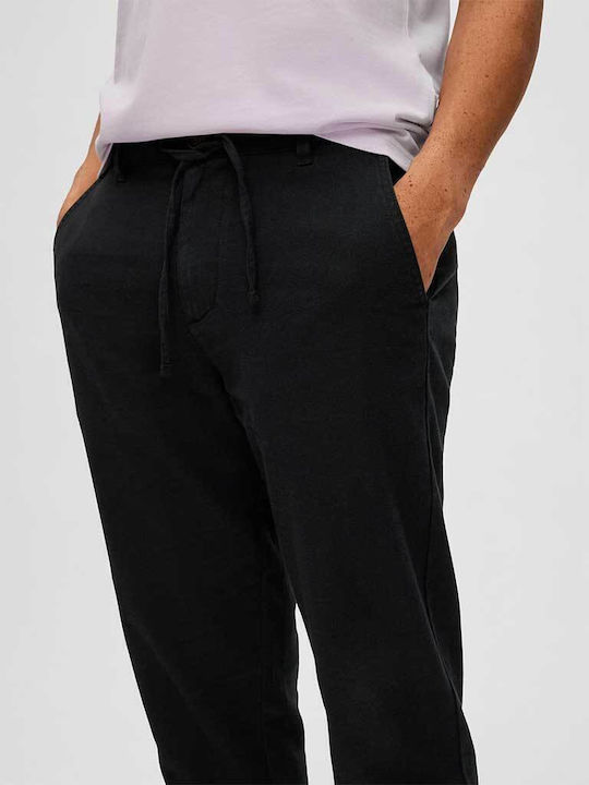 Trousers in Relaxed Fit Black