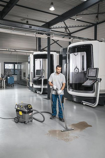 Karcher 30/1 Staubsauger Flüssigkeiten / Feststoffe 1380W mit Kunststoff Behälter 30Es